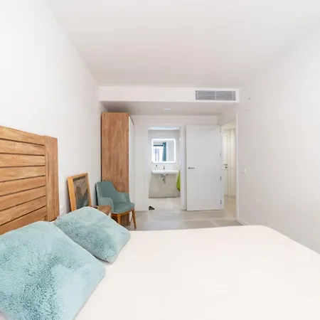 Seaside Escape Apartment *