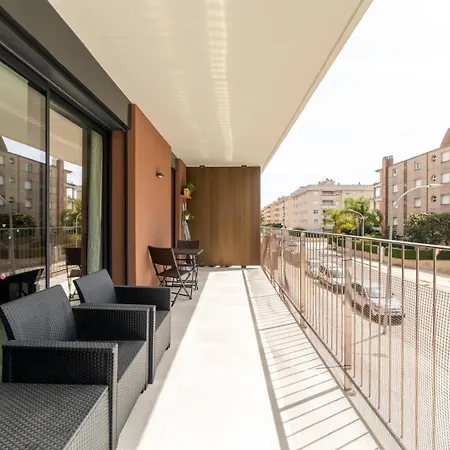 Seaside Escape Apartment *
