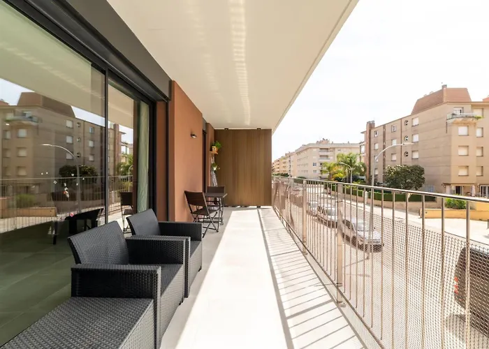 Seaside Escape Apartment *